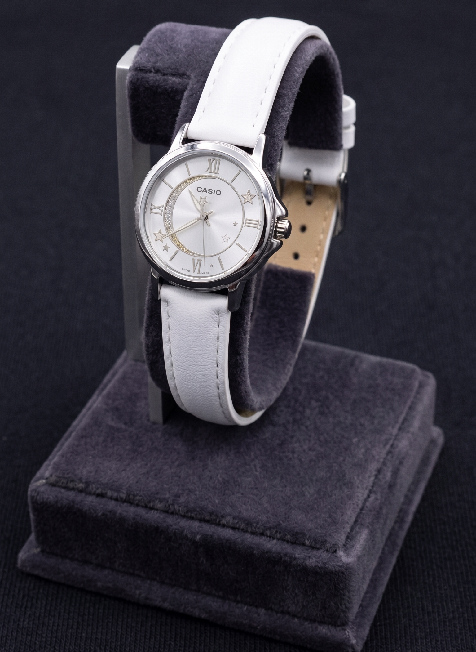 Casio, Women's Watch Analog,White Dial White Leather band, LTP-E121L-7ADF product image