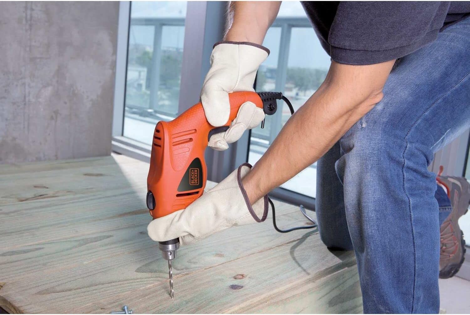 Black+Decker, 500W 2,800 Rpm Corded Variable Speed Hammer Drill With Side Handle, Depth Gauge & 5 Drill Bits, HD5010VA5