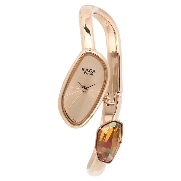 Titan Raga Espana Women's Watch Analog Rose Gold Dial with Rose Gold Stainless Steel Band, 95055WM01