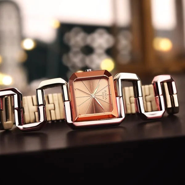 Titan Raga Delight Women's Watch Rose Gold Dial With Stainless Steel Band, 95155KM01