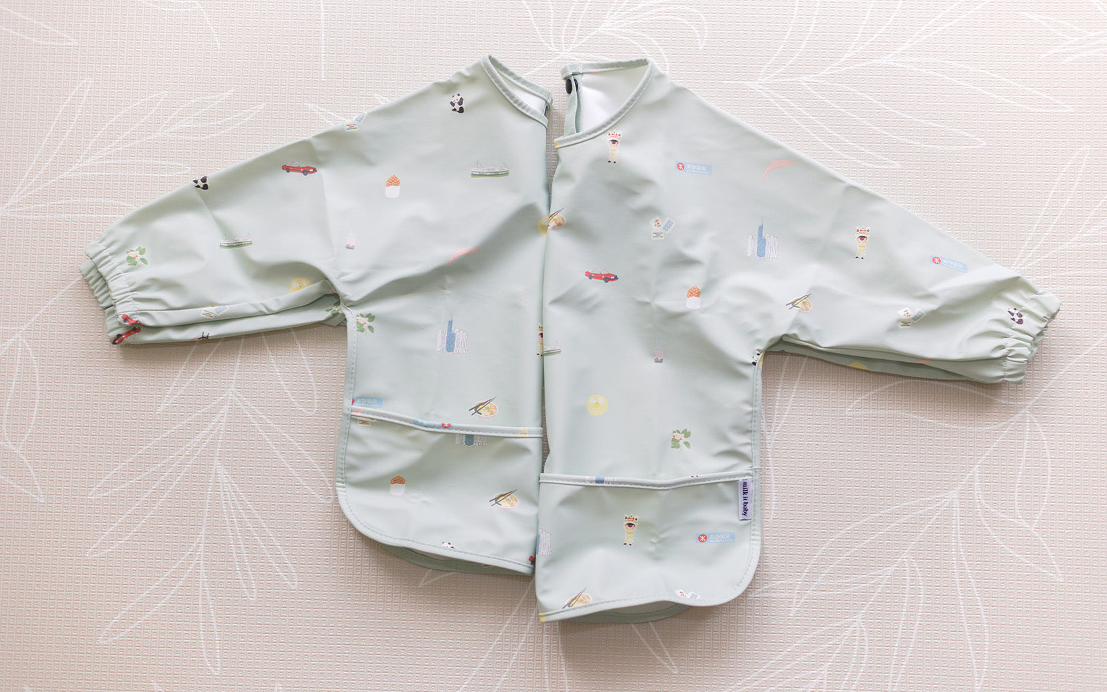 Milk It Baby Water Proof Sleeved Bib, Hong Kong City, MI-SBHK006S