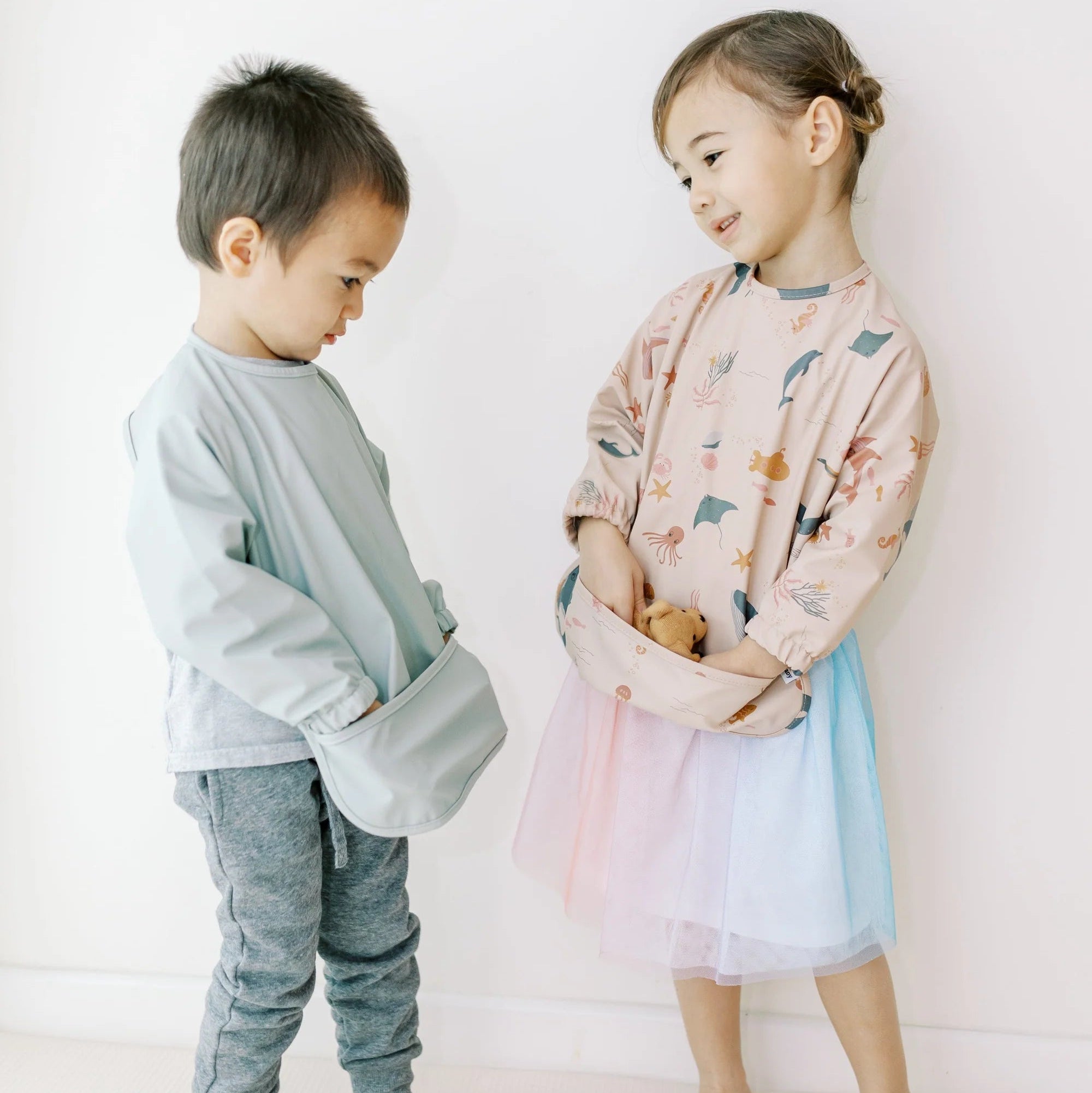 Milk It Baby Water Proof Sleeved Bib, Ocean Friends,MI-SBOF003