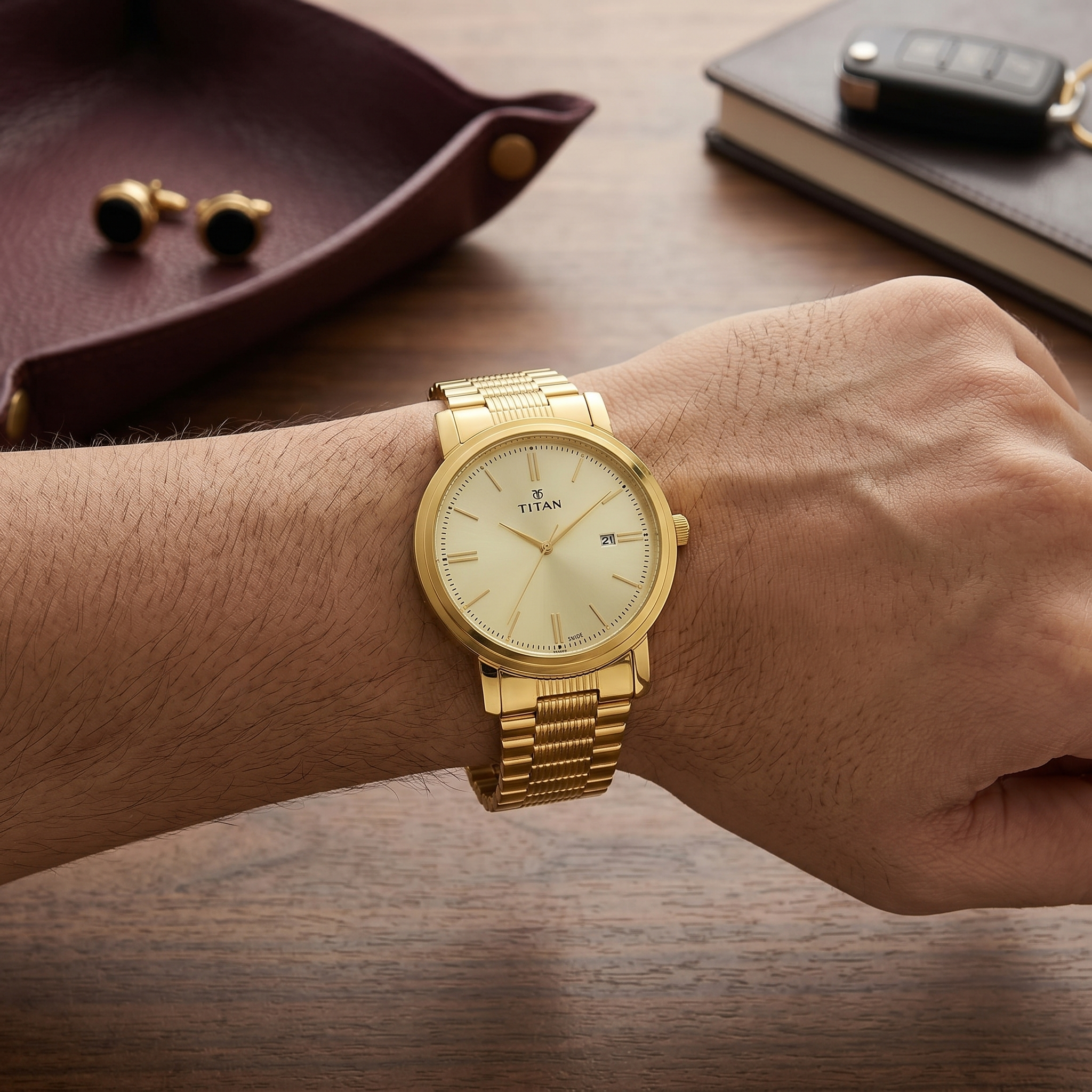 Titan Men's Watch Analog Champagne Dial with Gold Stainless Steel Band, 1712YM03