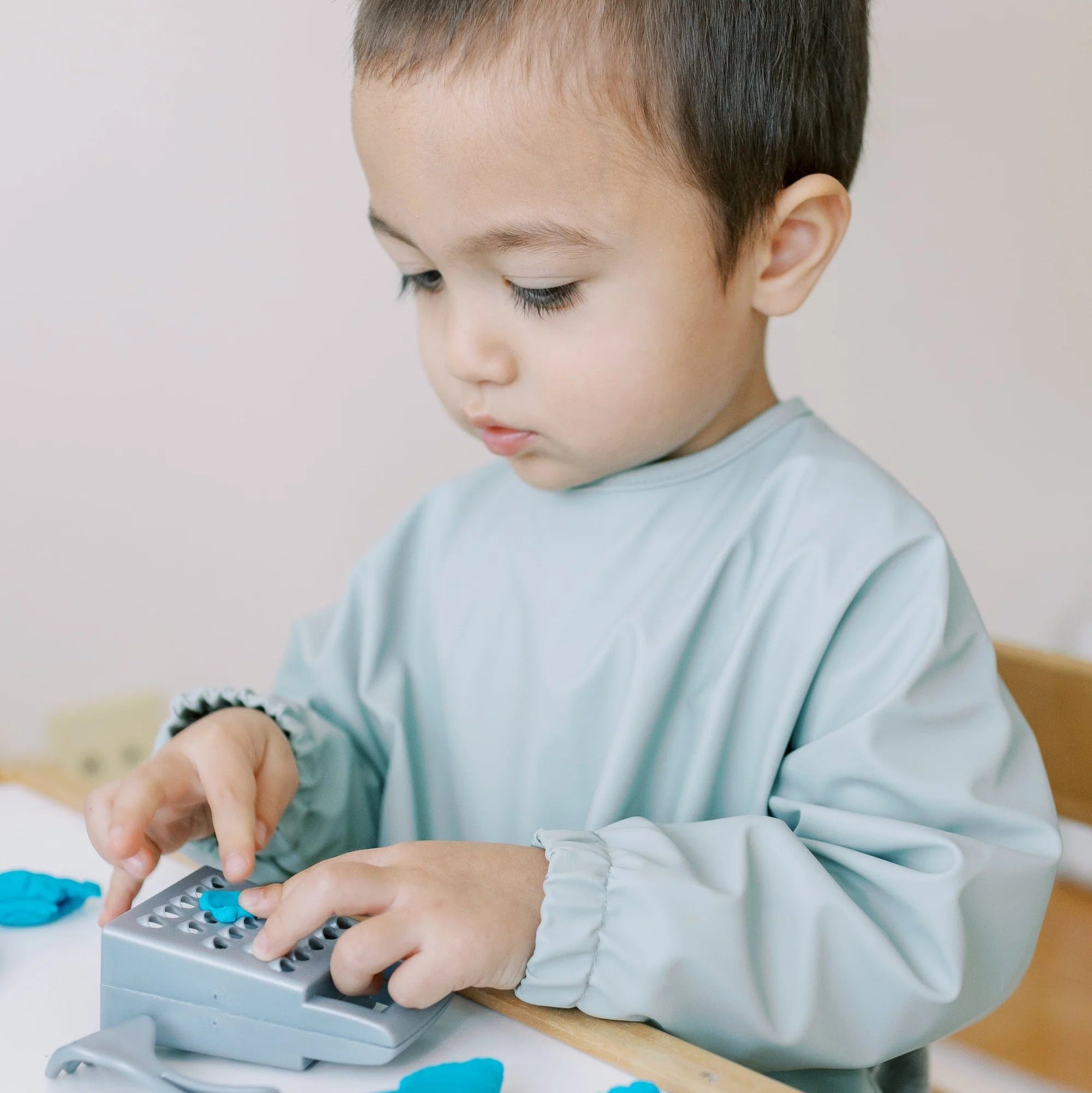 Milk It Baby Water Proof Sleeved Bib, Seafoam Green, MI-SBSG005