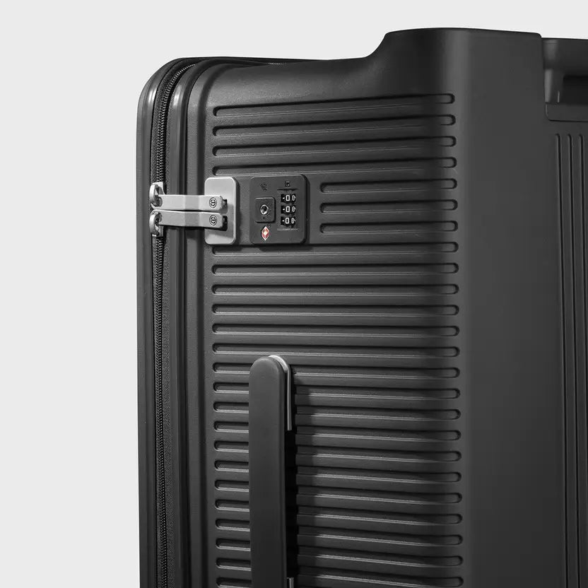 Carlton Globetrotter  67cm 360° 8 Wheel Hard Top Trolley-Black, GLOBETROTTERT67BLK